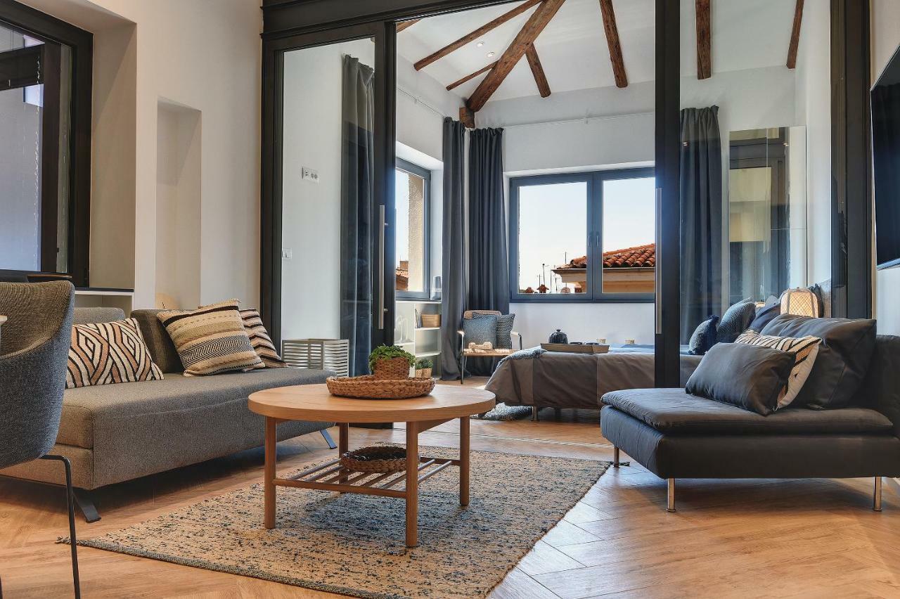 Luxury Apartment Jana With Private Parking Pula Exterior photo